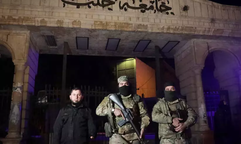 സി​റി​യ​യി​ൽ വീ​ണ്ടും സം​ഘ​ർ​ഷം; അ​ല​പ്പോ പി​ടി​ച്ച് വി​മ​ത​ർ