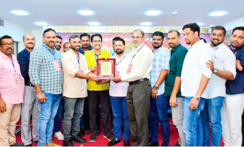 ശ്രേ​ഷ്ഠ അ​വാ​ർ​ഡ്