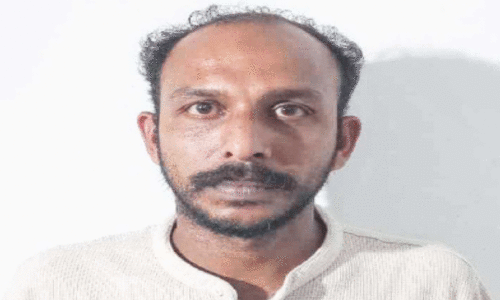 പള്ളികളിൽ നിന്ന് ഇൻവെർട്ടറും ബാറ്ററിയും മോഷ്ടിക്കുന്നയാൾ പിടിയിൽ പള്ളികളിൽ നിന്ന് ഇൻവെർട്ടറും ബാറ്ററിയും മോഷ്ടിക്കുന്നയാൾ പിടിയിൽ