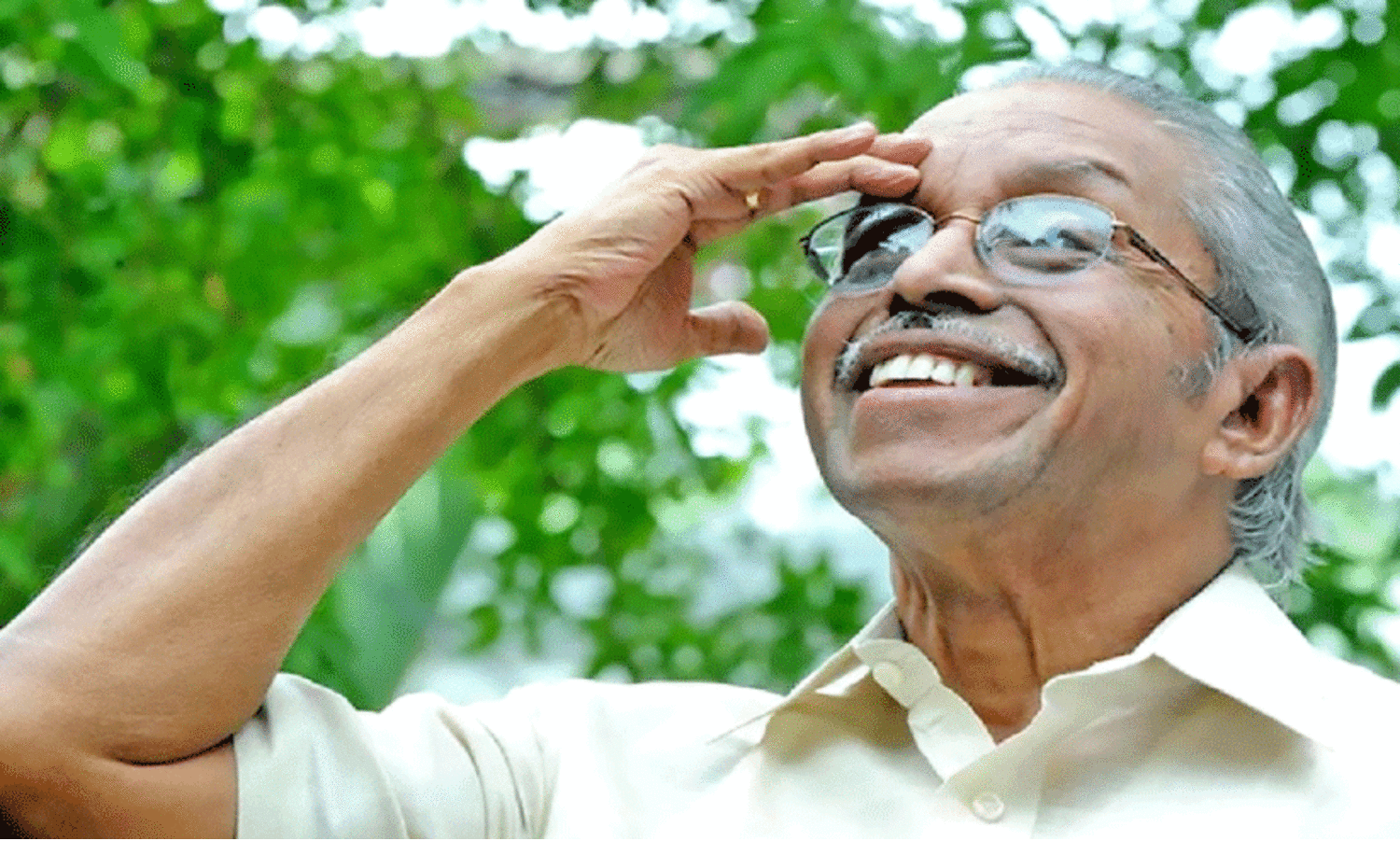 മ​ടി​യി​ൽ മ​ഞ്ജു​വി​പ​ഞ്ചി​ക