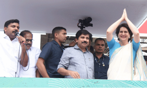 വണ്ടൂരിലെ വോട്ടർമാർക്ക് നന്ദി അറിയിച്ചു; മണ്ഡലത്തിനുവേണ്ടി കഠിനമായി പ്രയത്നിക്കുമെന്ന് പ്രിയങ്ക ഗാ​ന്ധി