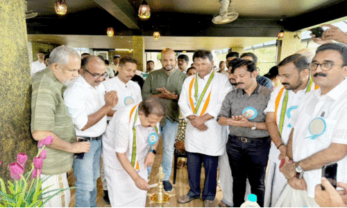 ഉന്നത വിദ്യാഭ്യാസ മേഖലയുടെ രാഷ്ട്രീയവത്കരണം: സർക്കാർ പിന്മാറണം -ചെന്നിത്തല