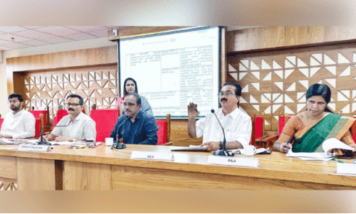 കണമലയിൽ വിവിധ ഭാഷകളിൽ കൂടുതൽ സുരക്ഷ ബോർഡ്​ സ്ഥാപിക്കും