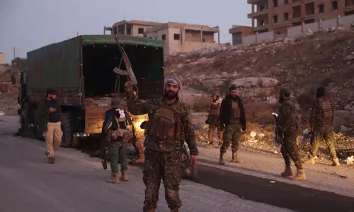 സിറിയയിൽ വിമതർ പിടിമുറുക്കുന്നു; പ്രത്യാക്രമണത്തിനൊരുങ്ങി ബശ്ശാർ സേന