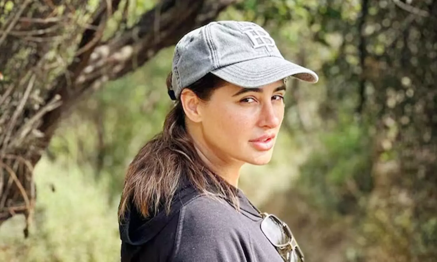 മുൻ കാമുകനെയും സുഹൃത്തിനെയും തീയിട്ടു കൊലപ്പെടുത്തിയ കേസിൽ ബോളിവുഡ് നടി നർഗീസ് ഫക്റിയുടെ സഹോദരി ആലിയ അറസ്റ്റിൽ