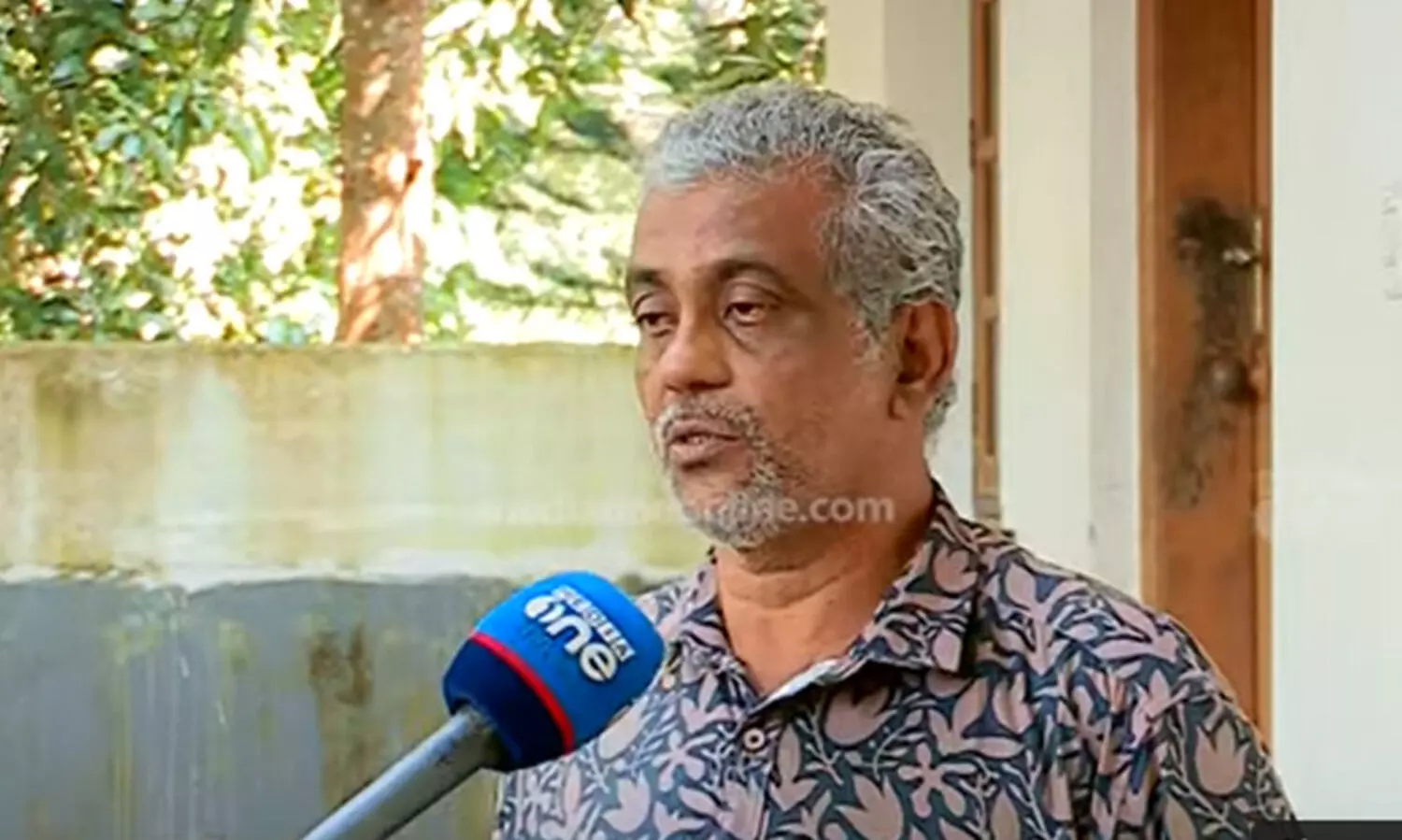 കാർ നൽകിയത് വാടകക്കല്ല; സിനിമക്ക് പോയി തിരിച്ചുതരാമെന്ന് പറഞ്ഞാണ് കൊണ്ടുപോയതെന്നും വാഹന ഉടമ