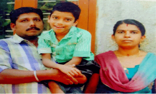 അത്രമേൽ സങ്കടങ്ങളിലൂടെ ആരോമലിന്റെ സഹനയാത്ര