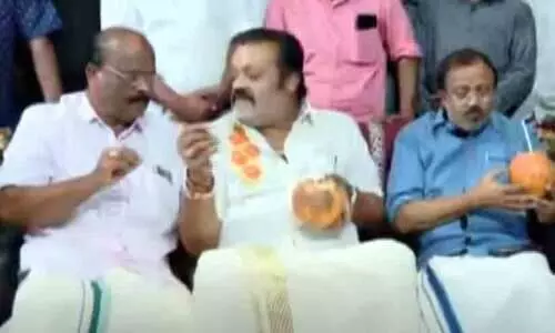 മധു മുല്ലശ്ശേരിയുടെ വീട്ടില്‍ സുരേഷ് ഗോപിയും വി. മുരളീധരനുമെത്തി; മകളും ബി.ജെ.പിയിലേക്ക്