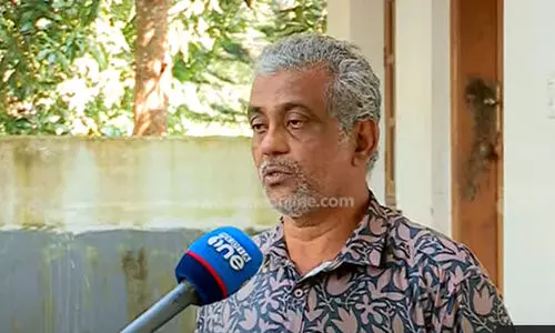 കാർ നൽകിയത് വാടകക്കല്ല; സിനിമക്ക് പോയി തിരിച്ചുതരാമെന്ന് പറഞ്ഞാണ് കൊണ്ടുപോയതെന്നും വാഹന ഉടമ