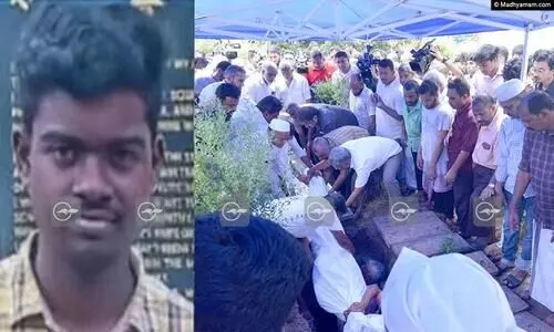 ഡോക്ടറായി ആന്ത്രോത്ത് ദ്വീപിലെത്തുമെന്ന സ്വപ്നം ബാക്കിയായി; ഇബ്രാഹിമിന് കൊച്ചിയിൽ അന്ത്യവിശ്രമം, നൊമ്പരക്കാഴ്ചയായി സനീറും മുംതാസും