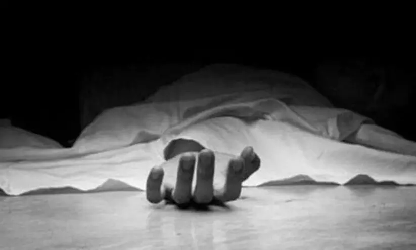 ശബരിമലയിൽ മൂന്ന് തീർഥാടകർ ഹൃദയാഘാത്തെ തുടർന്ന് മരിച്ചു ശബരിമലയിൽ മൂന്ന് തീർഥാടകർ ഹൃദയാഘാത്തെ തുടർന്ന് മരിച്ചു