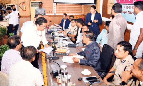 സ​ർ​ക്കാ​ർ ആ​ശു​പ​ത്രി​യി​ൽ മ​രു​ന്ന് ന​ൽ​കി​യി​ല്ലെ​ങ്കി​ൽ ഡോ​ക്ട​ർ​ക്കെ​തി​രെ കേ​സ് -ഉ​പ​ലോ​കാ​യു​ക്ത