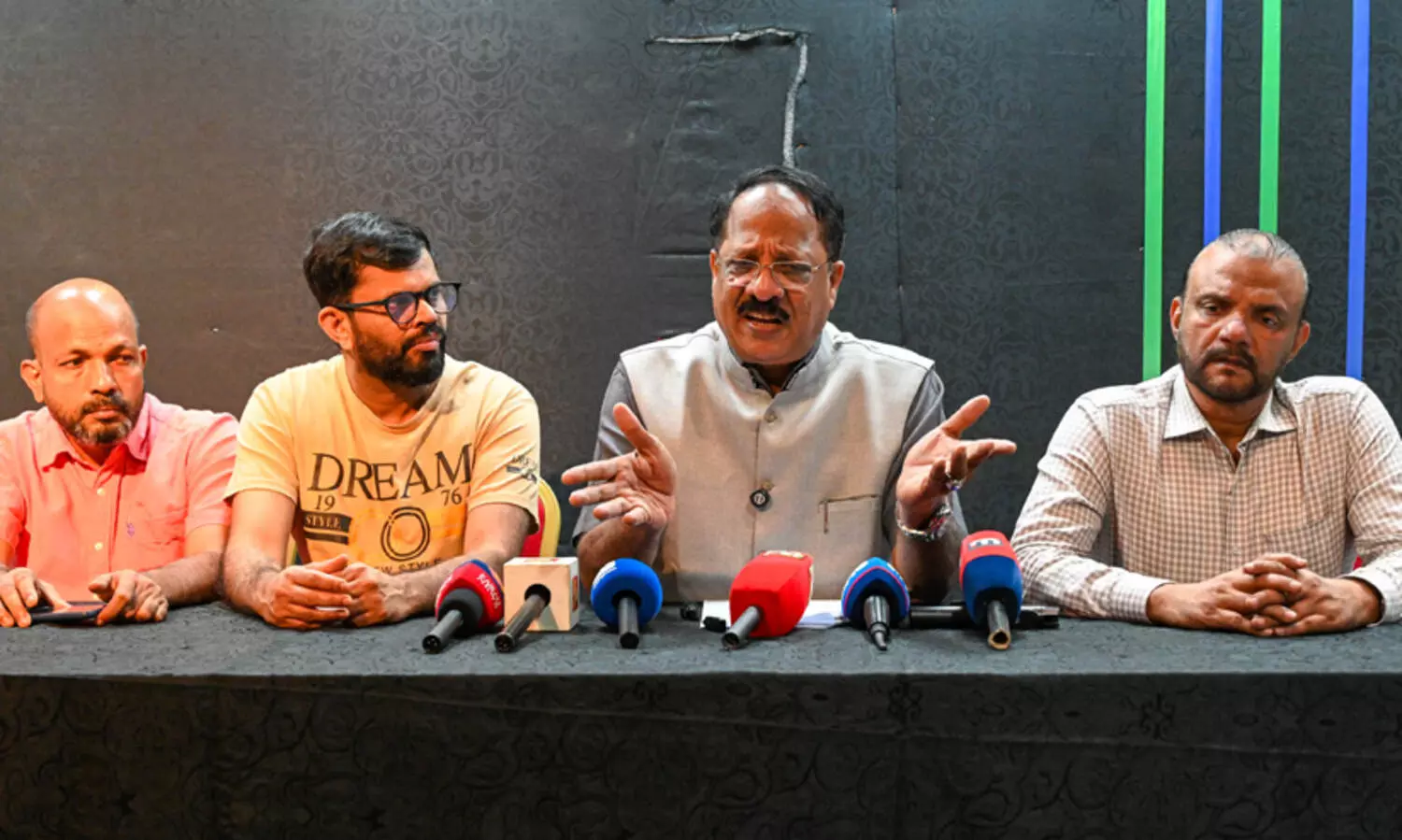 കൊണ്ടോട്ടി ശിഹാബ് തങ്ങൾ ഡയാലിസിസ് സെന്റർ ജീവകാരുണ്യ പ്രവർത്തനങ്ങൾ വിപുലീകരിക്കുന്നു