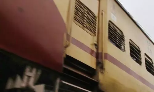 ട്രെയിനിൽ യുവതിക്കുനേരെ അതിക്രമം; അഗളി സി.ഐക്കെതിരെ കേസ്