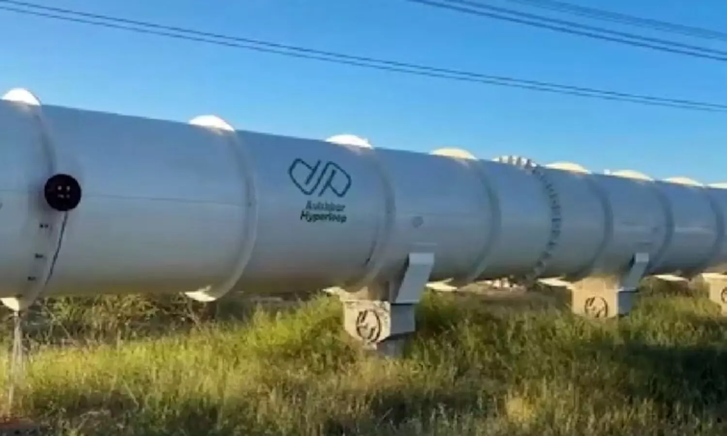 ഇനി യാത്രകൾ മിന്നൽ വേഗത്തിലാകും; ഹൈപ്പർലൂപ്പ് പരീക്ഷണ ട്രാക്ക് തയാർ -വിഡിയോ