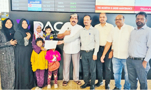 വ​ർ​ഷ​ങ്ങ​ളാ​യി ദു​രി​ത പ്ര​വാ​സം; ശ്രീ​ല​ങ്ക​ൻ യു​വ​തി​ക്കും കു​ട്ടി​ക​ൾ​ക്കും വ​നി​താ കെ.​എം.​സി.​സി തു​ണ​യാ​യി