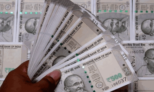 വി​നി​മ​യ നി​ര​ക്ക് ഉ​യ​രു​ന്നു; റി​യാ​ൽ 220 രൂ​പ​യി​ലേ​ക്ക്