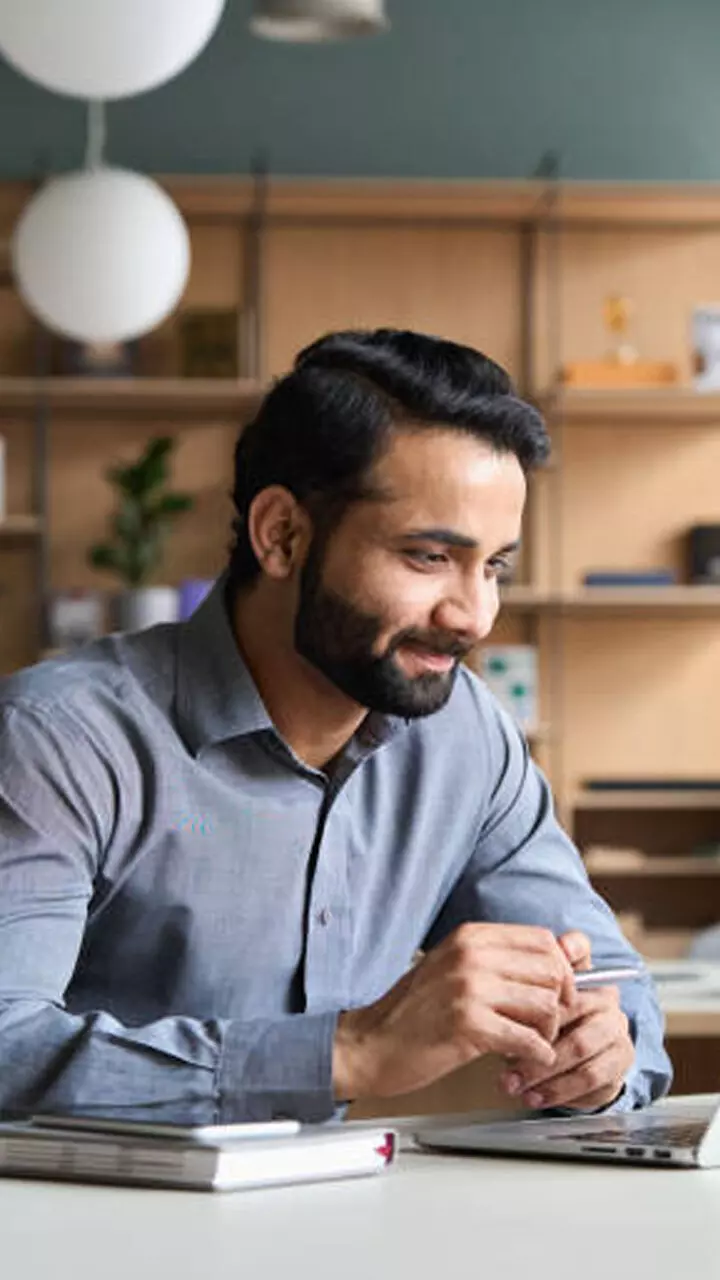 ദിവസവും 10 മണിക്കൂറിലേറെ ഇരിക്കുന്നുണ്ടോ? എങ്കിൽ നിങ്ങളുടെ ഹൃദയത്തെ ഒന്ന് സൂക്ഷിച്ചോളൂ