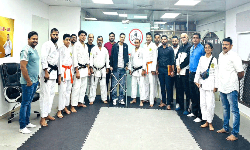 റൈ​ഫി​ൾ ഷൂ​ട്ട​ിങ് താ​രം സി​ദ്ധാ​ർ​ഥ് രാ​ജി​ന് സ്വീ​ക​ര​ണം