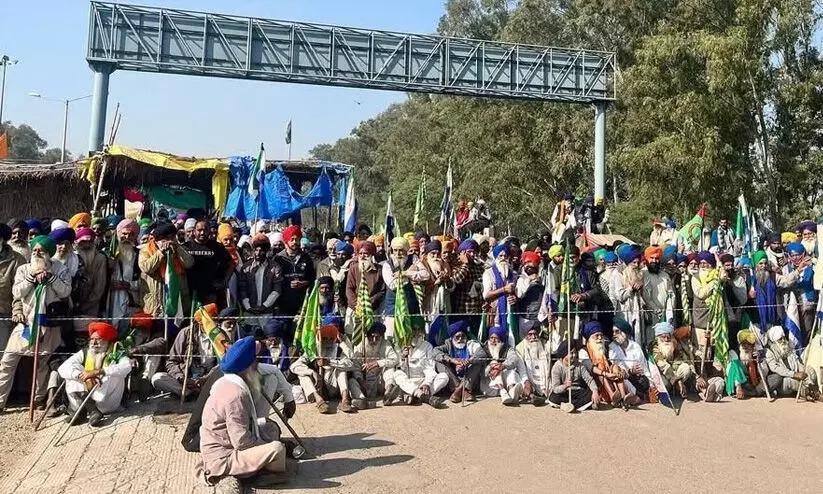 കർഷകരുടെ ദില്ലി ചലോ മാർച്ച് ഇന്ന് പുനഃരാരംഭിക്കും; ശംഭു അതിർത്തിയിൽ കനത്ത സുരക്ഷ കർഷകരുടെ ദില്ലി ചലോ മാർച്ച് ഇന്ന് പുനഃരാരംഭിക്കും; ശംഭു അതിർത്തിയിൽ കനത്ത സുരക്ഷ