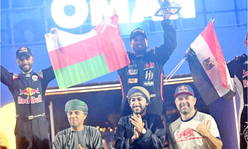 ആ​വേ​ശം വി​ത​റി കാ​ർ പാ​ർ​ക്ക് ഡ്രി​ഫ്റ്റ് വേ​ൾ​ഡ് ചാ​മ്പ്യ​ൻ​ഷി​പ്