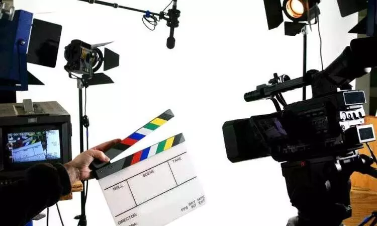 സിനിമാ സംവേദനവും   പ്രാതിഭാസിക ചിന്തയും