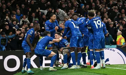 ത്രില്ലർ പോരിൽ ജയം പിടിച്ച് ചെൽസി; ആഴ്സനലിന് സമനില