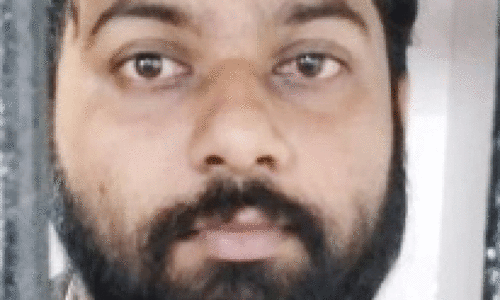 വി​നീ​ത്  ജെ​യിം​സ്