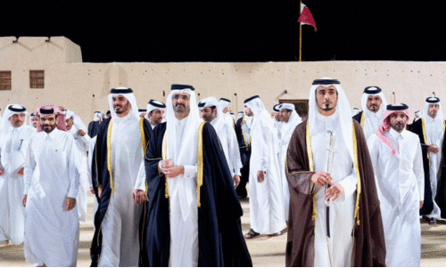 ആ​ഘോ​ഷ​പൂ​ർ​വം രാ​ജ​വി​വാ​ഹം; അ​തി​ഥി​ക​ളെ സ്വീ​ക​രി​ച്ച് അ​മീ​ർ