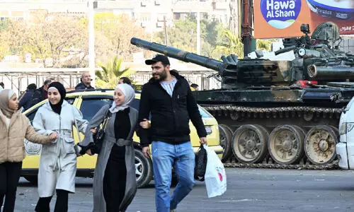 ശി​ഥി​ല​മോ ഭ​ര​ണ​മാ​റ്റ​മോ?