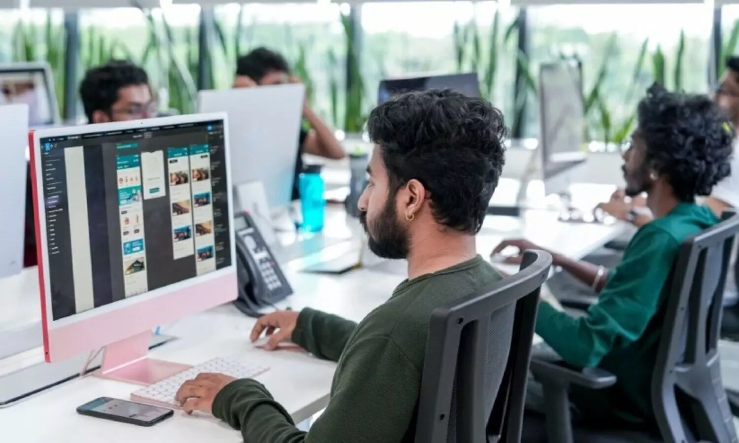 ‘ജോലി സമ്മർദം നേരിട്ട ആരെയും പിരിച്ചുവിട്ടിട്ടില്ല’; വിവാദ മെയിലിൽ വിശദീകരണവുമായി ‘യെസ് മാഡം’