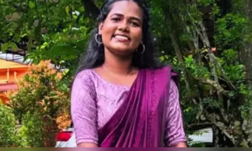 നഴ്സിങ് വിദ്യാര്ഥിനി അമ്മു സജീവിന്റെ മരണം; ഡോക്ടര്മാര്ക്കും ജീവനക്കാര്ക്കുമെതിരെ കേസ് നഴ്സിങ് വിദ്യാര്ഥിനി അമ്മു സജീവിന്റെ മരണം; ഡോക്ടര്മാര്ക്കും ജീവനക്കാര്ക്കുമെതിരെ കേസ്