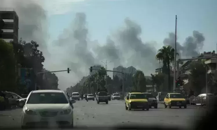 സിറിയയിലെ നൂറോളം കേന്ദ്രങ്ങളിൽ ഇസ്രായേൽ ആക്രമണം സിറിയയിലെ നൂറോളം കേന്ദ്രങ്ങളിൽ ഇസ്രായേൽ ആക്രമണം