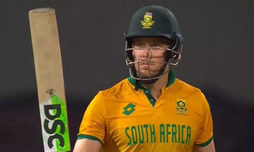 വെടിക്കെട്ടുമായി കില്ലർ മില്ലർ! കറക്കി വീഴ്ത്തി ലിൻഡെ; പാകിസ്താനെതിരെ ദക്ഷിണാഫ്രിക്കക്ക് വിജയം വെടിക്കെട്ടുമായി കില്ലർ മില്ലർ! കറക്കി വീഴ്ത്തി ലിൻഡെ; പാകിസ്താനെതിരെ ദക്ഷിണാഫ്രിക്കക്ക് വിജയം