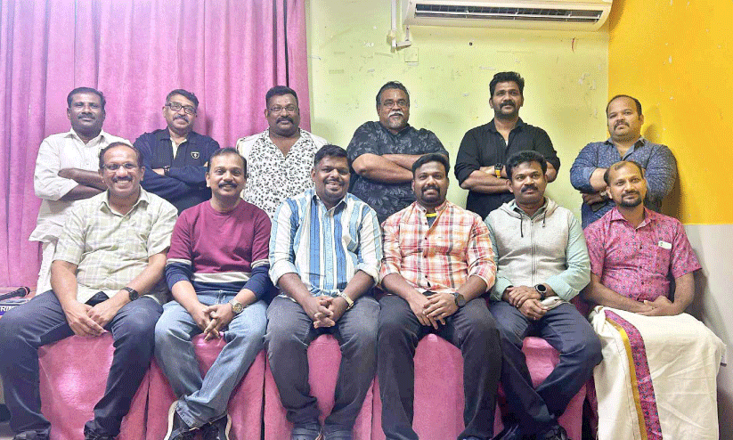 വോ​യ്‌​സ് ഓ​ഫ് ആ​ല​പ്പി ഗു​ദൈ​ബി​യ ഏ​രി​യ ക​മ്മി​റ്റി ഭാ​ര​വാ​ഹി​ക​ൾ