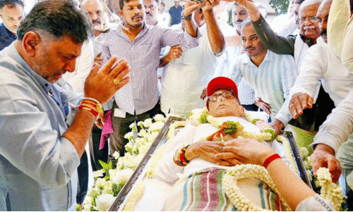 ഇ​ന്ത്യ​യു​ടെ സി​ലി​ക്ക​ൺ വാ​ലി​യെ അ​ട​യാ​ള​പ്പെ​ടു​ത്തി​യ നേ​താ​വ്