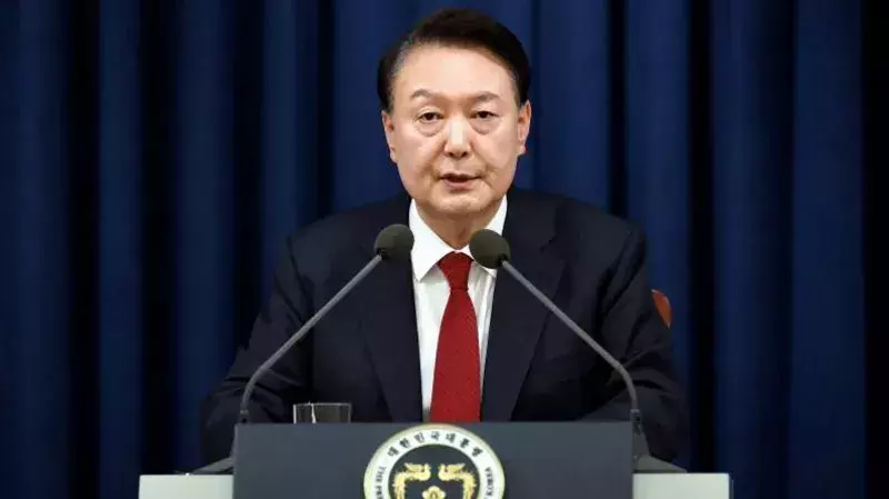 പട്ടാളനിയമം പ്രഖ്യാപിക്കാനുള്ള നീക്കം; ദക്ഷിണകൊറിയൻ പ്രസിഡന്റിന്റെ ഓഫീസ് റെയ്ഡ് ചെയ്ത് പൊലീസ്