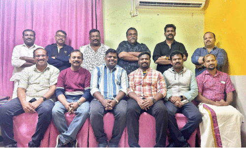 വോ​യ്‌​സ് ഓ​ഫ് ആ​ല​പ്പി ഗു​ദൈ​ബി​യ ഏ​രി​യ ക​മ്മി​റ്റി ഭാ​ര​വാ​ഹി​ക​ൾ