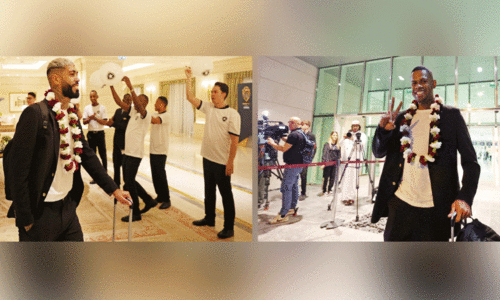 ക​ളി​യാ​ര​വ​ത്തി​ന്​ കി​ക്കോ​ഫ്​