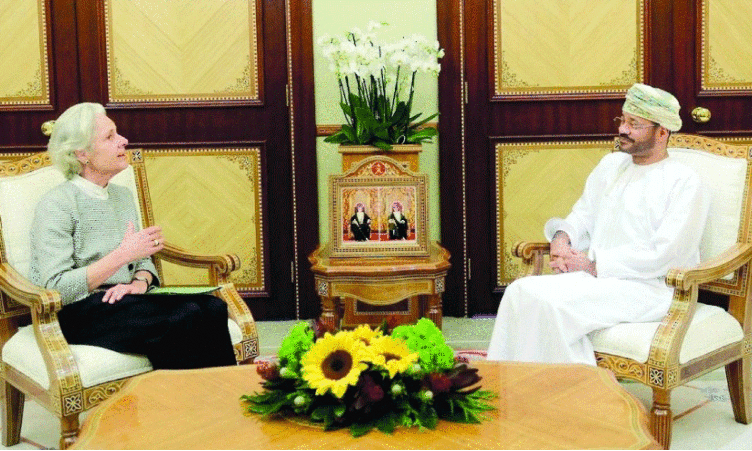 ജ​ർ​മ​ൻ ചാ​ൻ​സ​ല​റു​ടെ സ​ന്ദേ​ശം സു​ൽ​ത്താ​ന് കൈ​മാ​റി