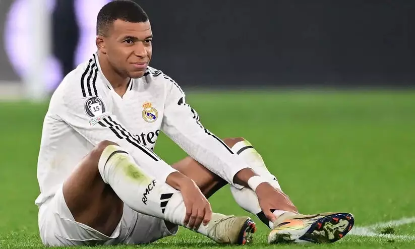 പരിക്കിൽ ആശങ്കയില്ല; എംബാപ്പെ ഖത്തറിലേക്ക് പരിക്കിൽ ആശങ്കയില്ല; എംബാപ്പെ ഖത്തറിലേക്ക്