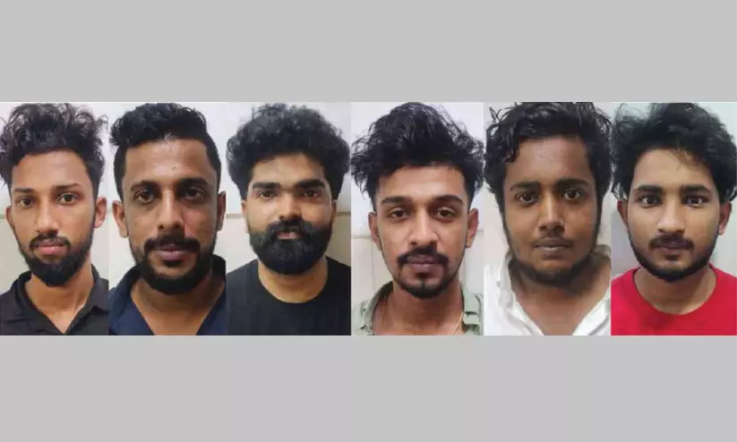 യുവാവിനെ മർദിച്ച് വിഡിയോ പകർത്തി പണം തട്ടാൻ ശ്രമം; ആറംഗസംഘം അറസ്റ്റിൽ യുവാവിനെ മർദിച്ച് വിഡിയോ പകർത്തി പണം തട്ടാൻ ശ്രമം; ആറംഗസംഘം അറസ്റ്റിൽ