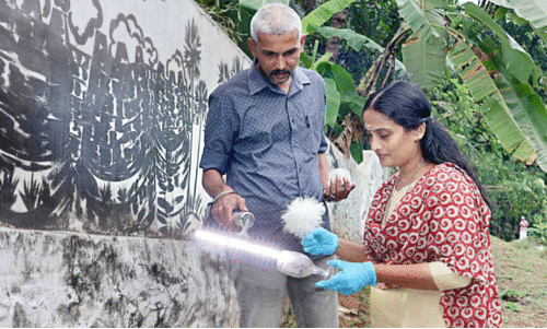 വീ​ട് കു​ത്തി​ത്തു​റ​ന്ന് 30 പ​വ​ൻ സ്വ​ർ​ണം ക​വ​ർ​ന്നു