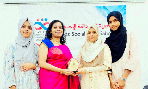 റി​ഫ ഏ​രി​യ ടീ​ൻ ഇ​ന്ത്യ ഗേ​ൾ​സ് വി​ങ് ആ​രോ​ഗ്യ ബോ​ധ​വ​ത്ക​ര​ണ ക്ലാ​സ്