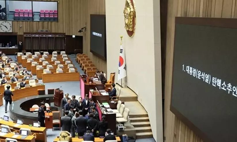 ദക്ഷിണകൊറിയൻ പ്രസിഡന്റ് യൂൻ സുക് യോലിനെ ഇംപീച്ച് ചെയ്തു ദക്ഷിണകൊറിയൻ പ്രസിഡന്റ് യൂൻ സുക് യോലിനെ ഇംപീച്ച് ചെയ്തു