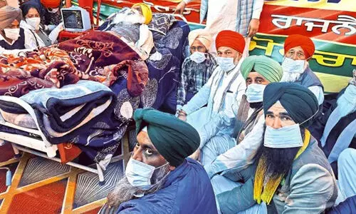 പ്രതിഷേധത്തേക്കാൾ വലുതാണ് ജീവൻ; കർഷക നേതാവിന് ഉടൻ ചികിത്സ നൽകണമെന്ന് സുപ്രീംകോടതി