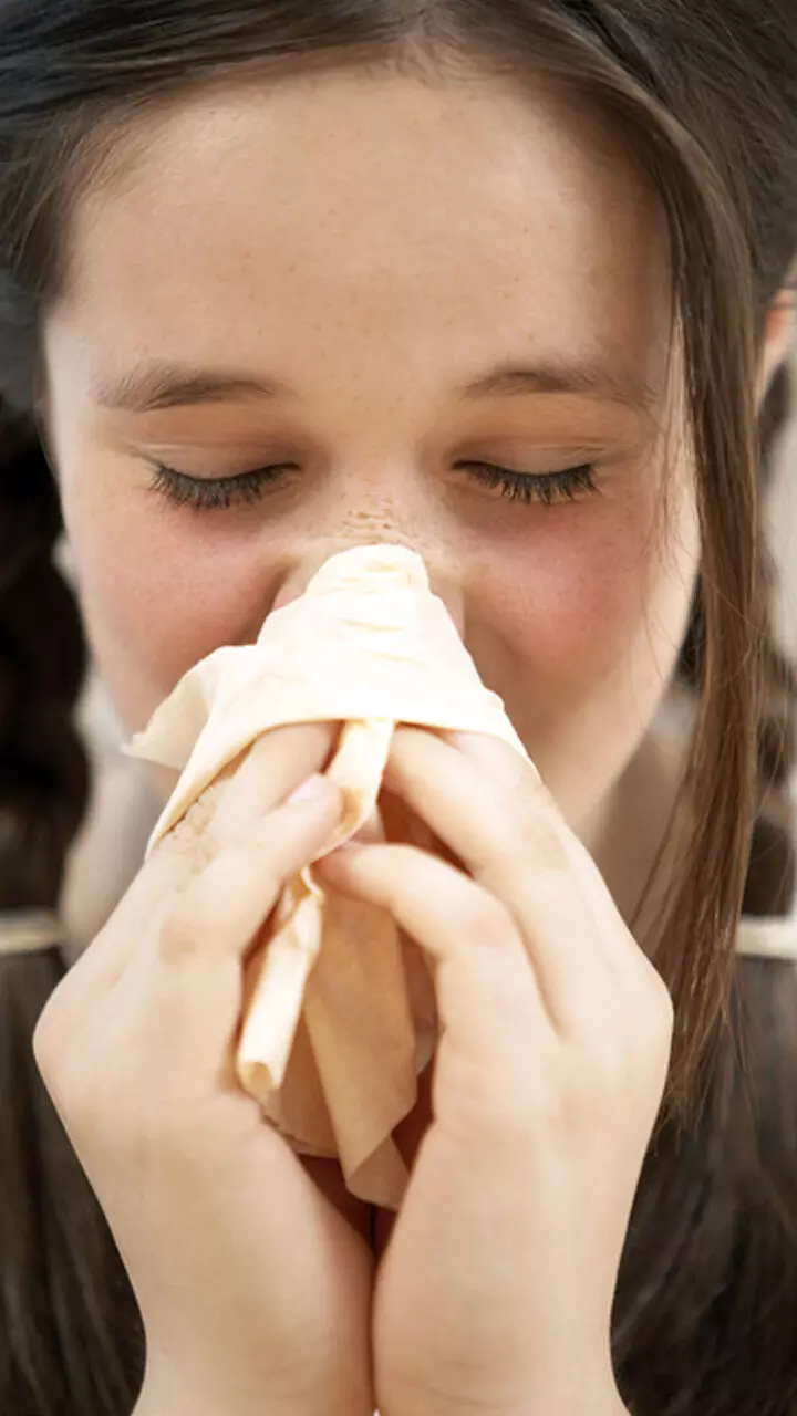 ചുമയും ജലദോഷവുമായി പൊറുതിമുട്ടിയോ?  ;ചില ഒറ്റമൂലികളിതാ