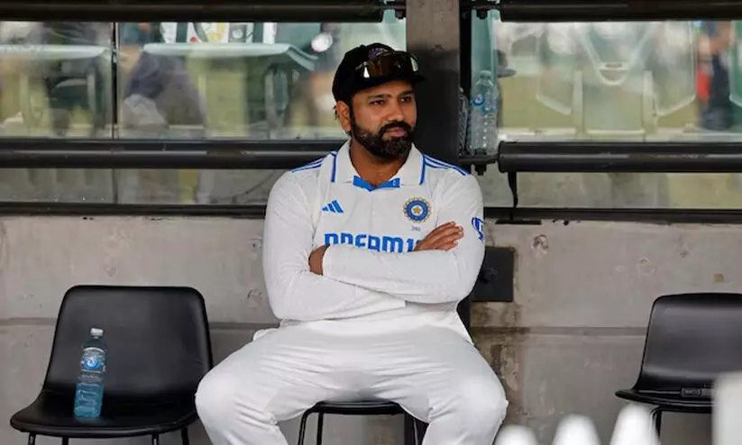 ‘ഈ പണിക്ക് പറ്റിയ ആളല്ല, ഉടൻ രാജിവെക്കു...’; ഗാബയിൽ ഓസീസ് പിടിമുറുക്കുന്നതിനിടെ രോഹിത്തിനെതിരെ ആരാധക രോഷം ‘ഈ പണിക്ക് പറ്റിയ ആളല്ല, ഉടൻ രാജിവെക്കു...’; ഗാബയിൽ ഓസീസ് പിടിമുറുക്കുന്നതിനിടെ രോഹിത്തിനെതിരെ ആരാധക രോഷം