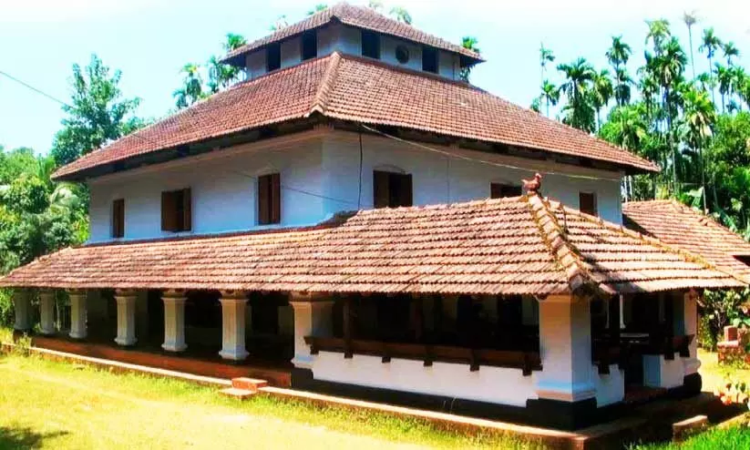 Naluket Naluket