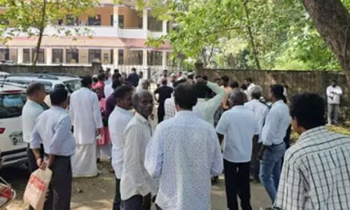 ഗം​ഗോ​ളി പ​ഞ്ചാ​യ​ത്തി​ൽ കോ​ൺ​ഗ്ര​സും എ​സ്.​ഡി.​പി.​ഐ​യും ഒ​ന്നി​ച്ചു; ബി.​ജെ.​പി ഭ​ര​ണ​കു​ത്ത​ക ത​ക​ർ​ന്നു